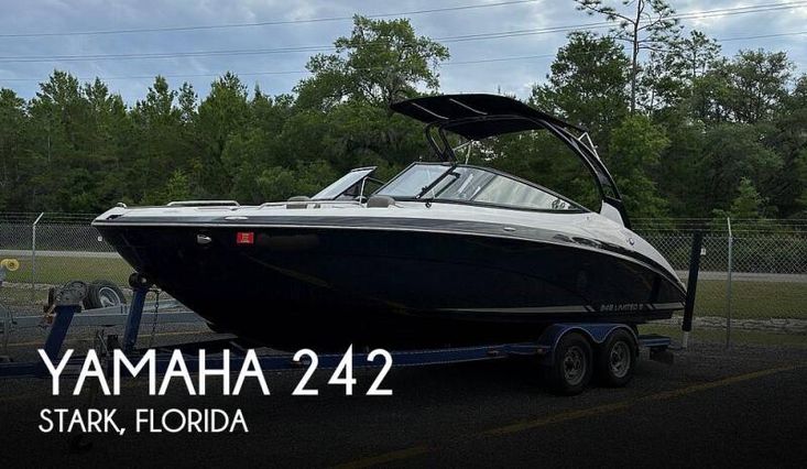 2015 Yamaha 242 limited s