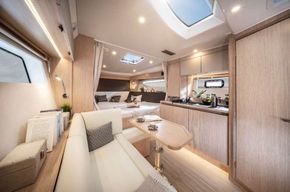 2025 Bavaria SR35 Open Top 13