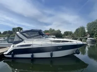 2005 Bayliner 305