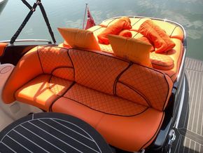 Cranchi Endurance 33  - Cockpit
