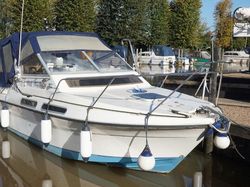 Fairline Carrera 24