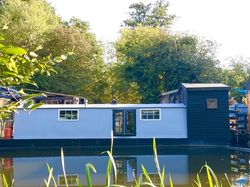 Houseboat with Private Mooring and Tube