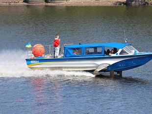 Hydrofoil speedboat