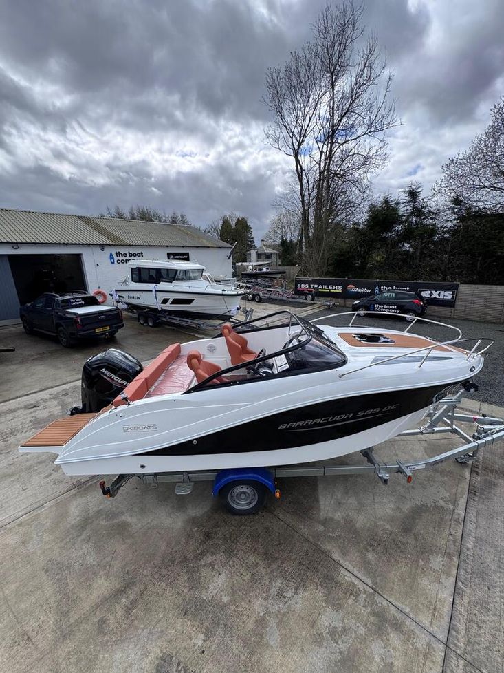 Okiboats Barracuda 585 DC