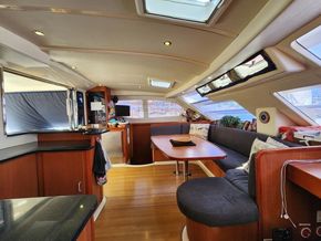 Robertson and Caine Leopard 4600  - Interior