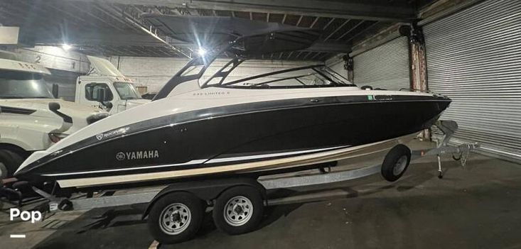 2018 Yamaha 242 limited se